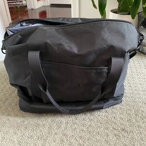 Lo & Sons Catalina Deluxe Weekender - Large